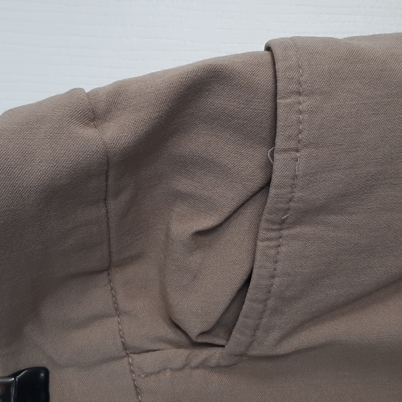 Capri Pants - Picture 4 of 4